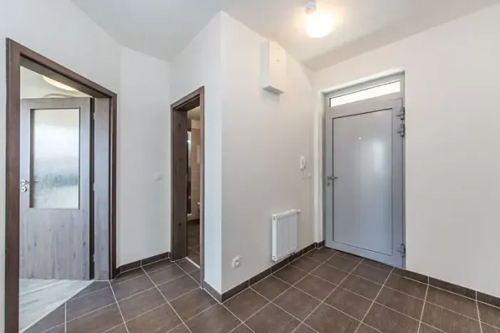 Pronájem bytu 2+kk, Praha - Kyje, Federova, 39 m2