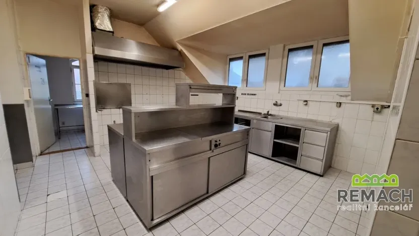 Pronájem restaurace, Kunovice, V Grni, 197 m2
