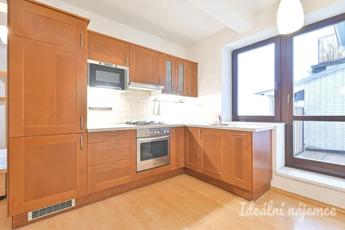 Pronájem bytu 2+kk, Brno, Burešova, 47 m2