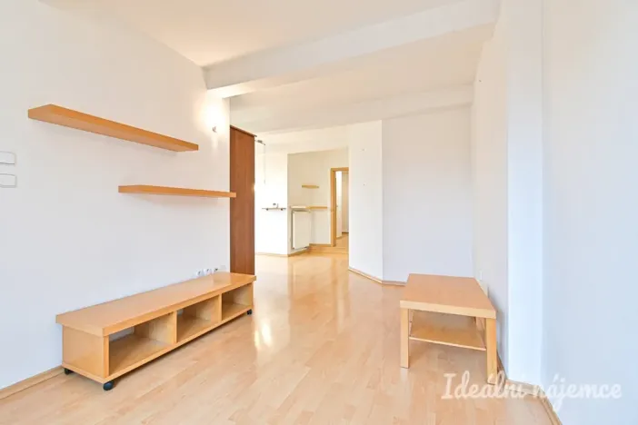 Pronájem bytu 2+kk, Brno, Burešova, 47 m2