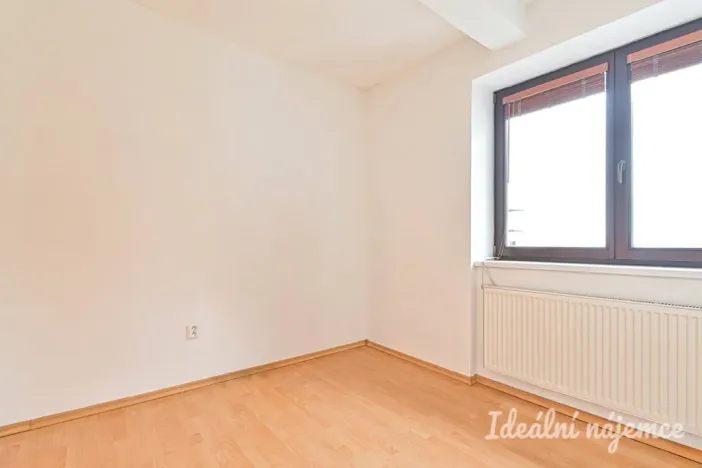 Pronájem bytu 2+kk, Brno, Burešova, 47 m2