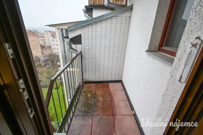 Pronájem bytu 2+kk, Brno, Burešova, 47 m2