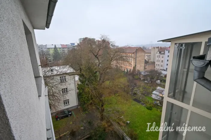 Pronájem bytu 2+kk, Brno, Burešova, 47 m2