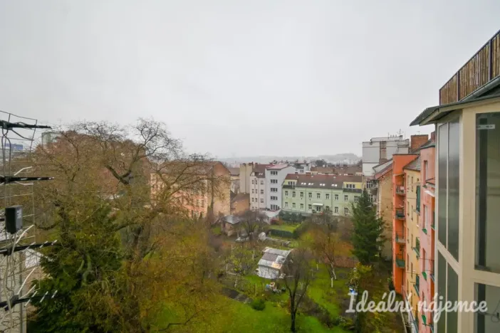 Pronájem bytu 2+kk, Brno, Burešova, 47 m2