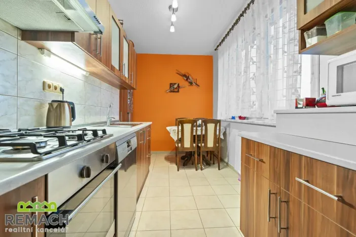 Prodej bytu 3+1, Uherské Hradiště, Bedřicha Buchlovana, 75 m2