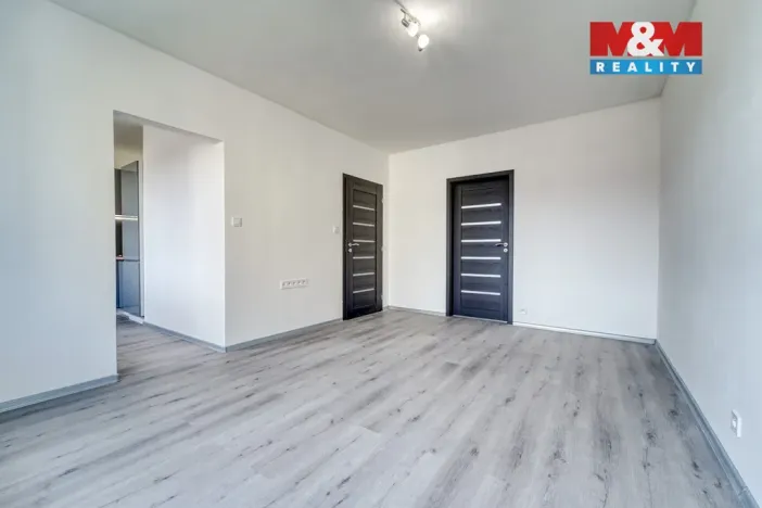 Prodej bytu 3+1, Mariánské Lázně - Úšovice, Hroznatova, 64 m2