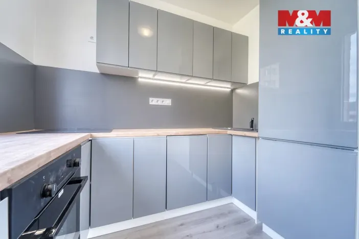 Prodej bytu 3+1, Mariánské Lázně - Úšovice, Hroznatova, 64 m2