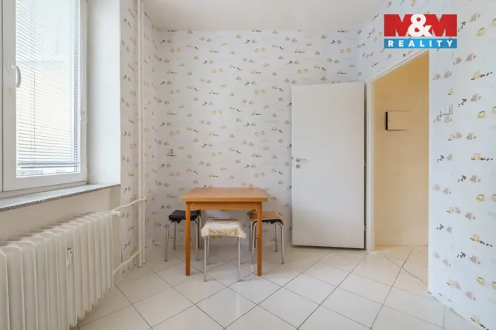 Prodej bytu 2+1, Karlovy Vary, K. Čapka, 55 m2