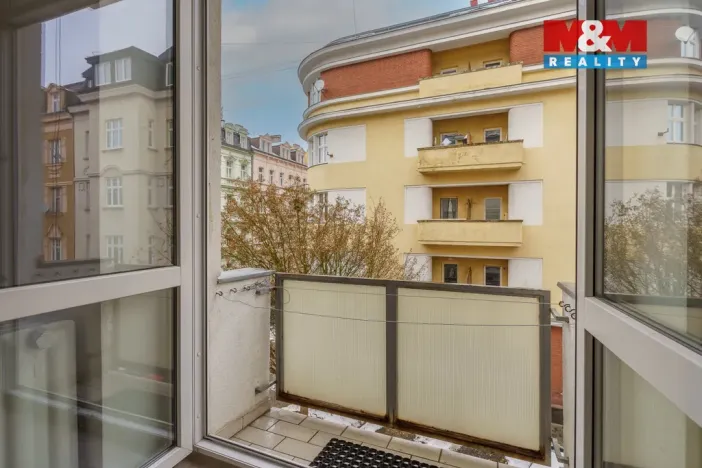 Prodej bytu 2+1, Karlovy Vary, K. Čapka, 55 m2