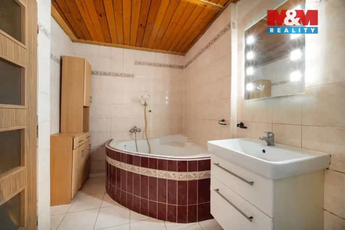 Prodej rodinného domu, Štíty - Crhov, 150 m2