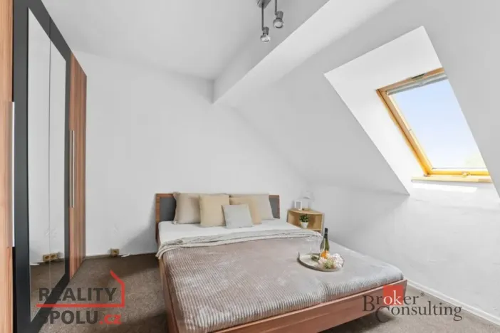 Prodej bytu 3+1, Dvůr Králové nad Labem, Klazarova, 100 m2