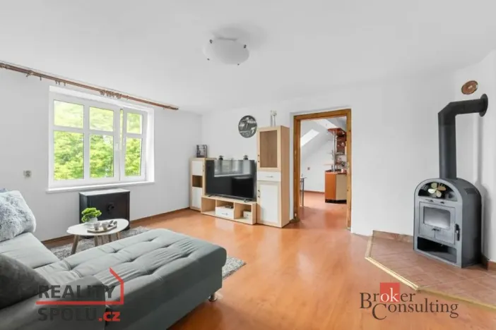 Prodej bytu 3+1, Dvůr Králové nad Labem, Klazarova, 100 m2