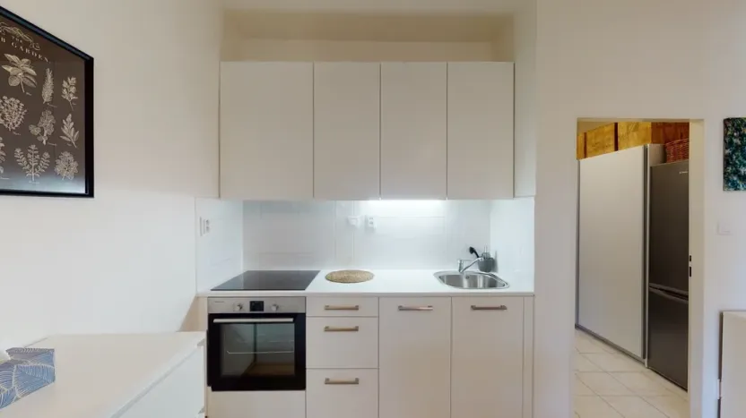 Pronájem bytu 1+kk, Hostivice, Školská, 28 m2