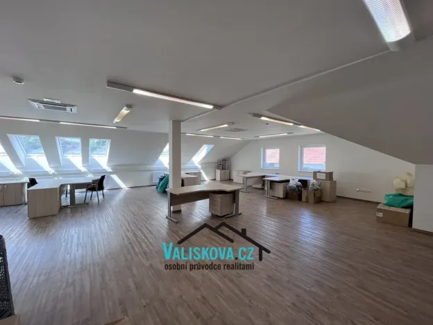 Pronájem bytu 6+kk a větší, Hulín, Vrchlického, 150 m2