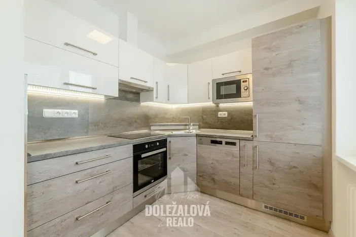 Pronájem bytu 3+kk, Jihlava, Brtnická, 66 m2