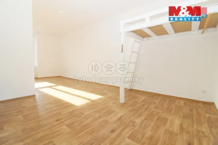 Pronájem bytu 1+kk, Česká Lípa, Pod Holým vrchem, 38 m2