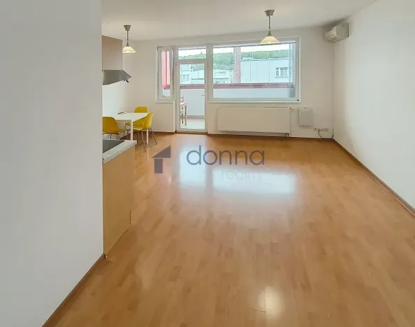 Prodej bytu 1+kk, Praha, Poděbradská, 36 m2