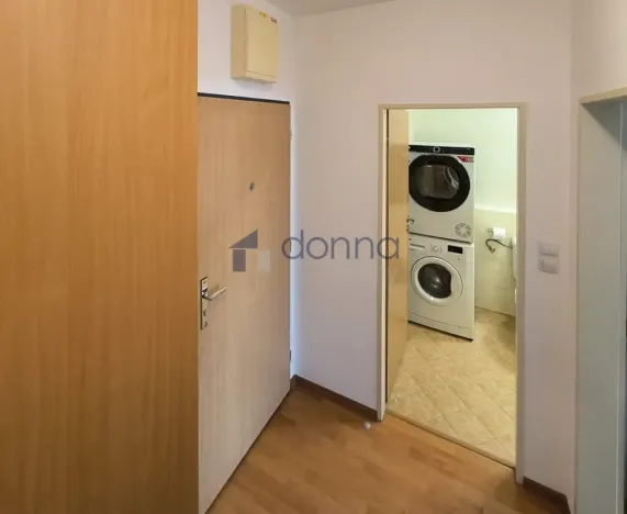 Prodej bytu 1+kk, Praha, Poděbradská, 36 m2