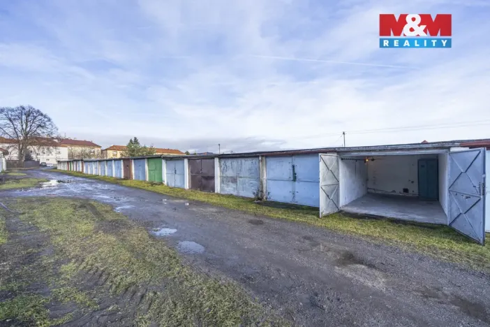 Prodej garáže, Pardubice, 30 m2