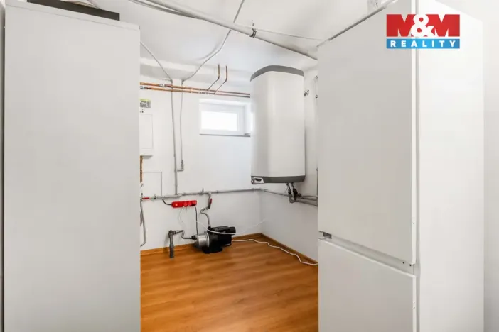 Prodej rodinného domu, Brniště, 190 m2