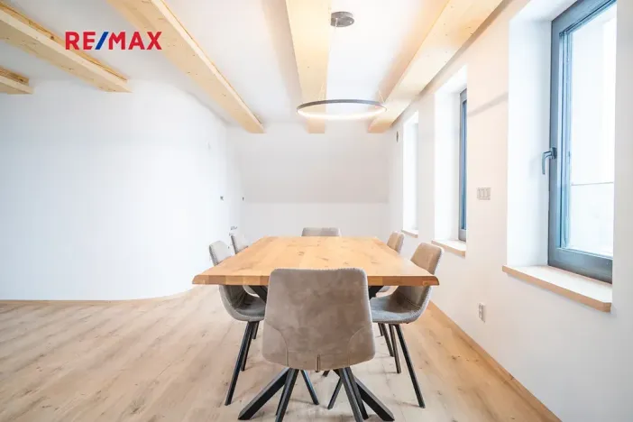 Prodej bytu 4+1, Černilov, 130 m2