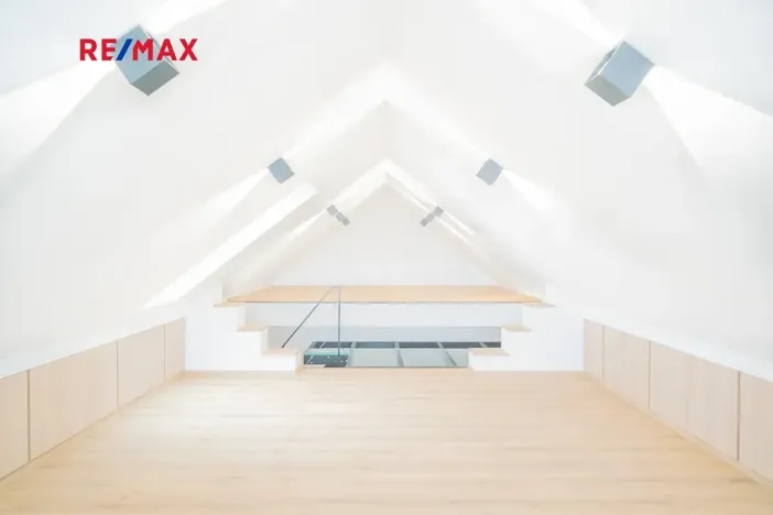 Prodej bytu 4+1, Černilov, 130 m2