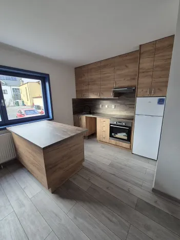 Pronájem rodinného domu, Tuchlovice, Karlovarská, 79 m2