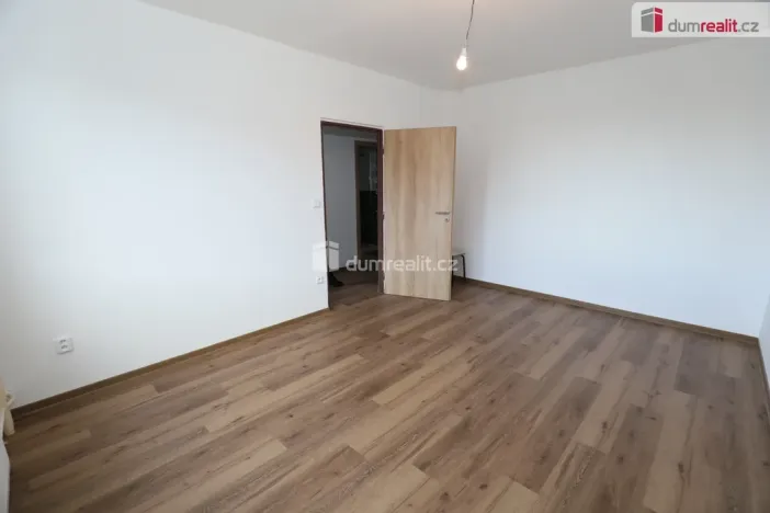 Pronájem bytu 1+1, Cheb, Americká, 36 m2