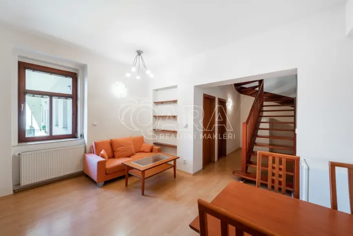 Pronájem bytu 2+kk, Praha - Karlín, Sokolovská, 62 m2