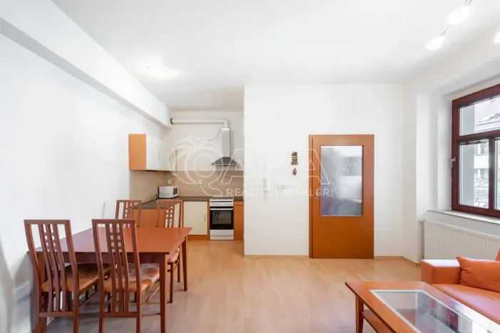 Pronájem bytu 2+kk, Praha - Karlín, Sokolovská, 62 m2