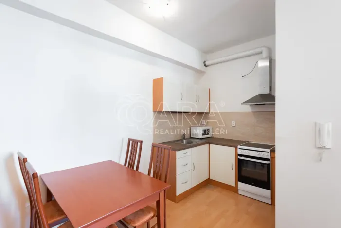 Pronájem bytu 2+kk, Praha - Karlín, Sokolovská, 62 m2