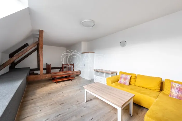 Pronájem bytu 2+kk, Praha - Karlín, Sokolovská, 62 m2