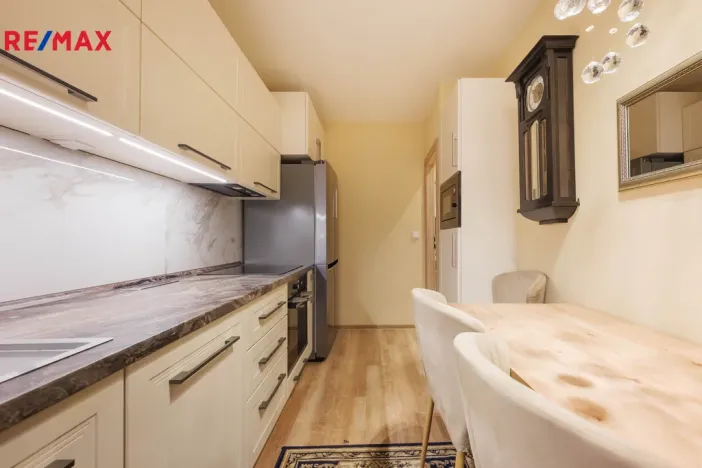 Prodej bytu 3+1, Brno - Líšeň, Vlkova, 63 m2