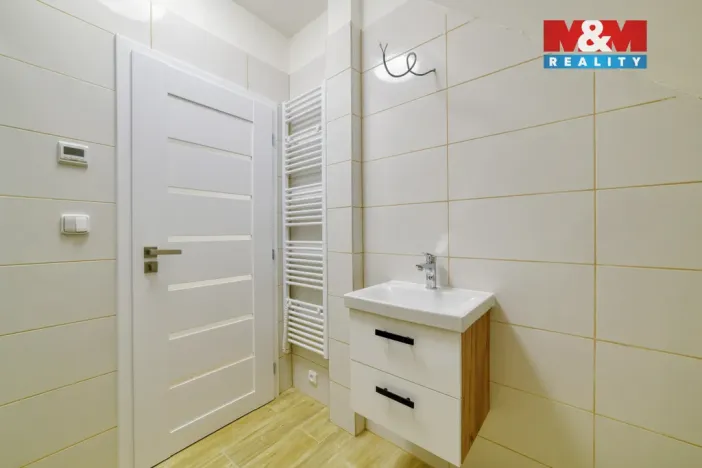 Prodej činžovního domu, Luby, Revoluční, 218 m2