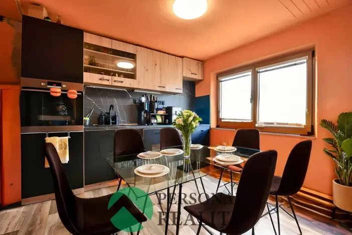 Prodej atypického bytu, Velká Hleďsebe - Klimentov, 140 m2