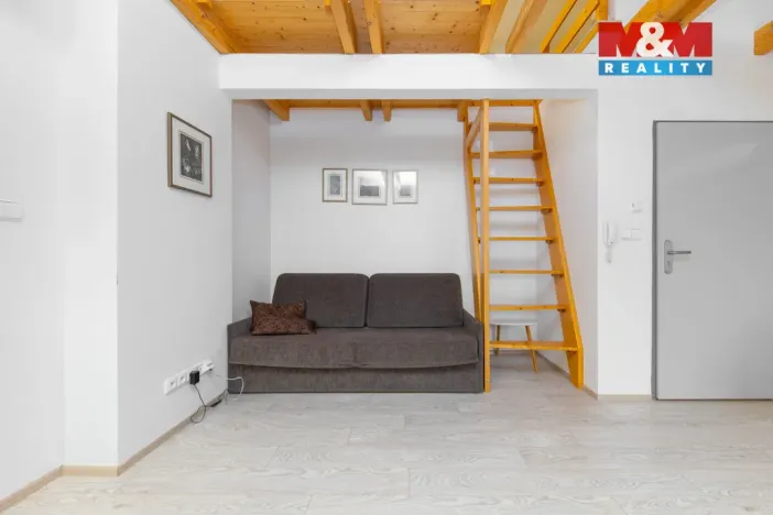 Prodej bytu 2+kk, Mikulov, Koněvova, 36 m2