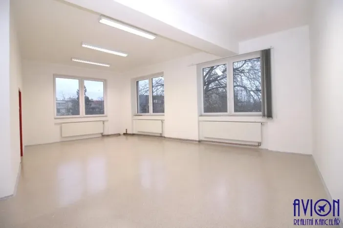 Pronájem skladu, Praha - Strašnice, U trati, 263 m2