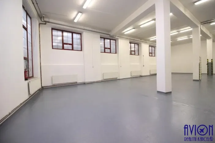 Pronájem skladu, Praha - Strašnice, U trati, 263 m2