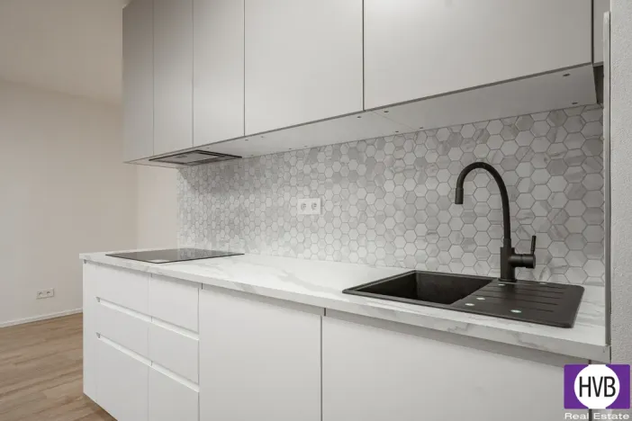 Prodej bytu 4+kk, Praha, Novodvorská, 76 m2