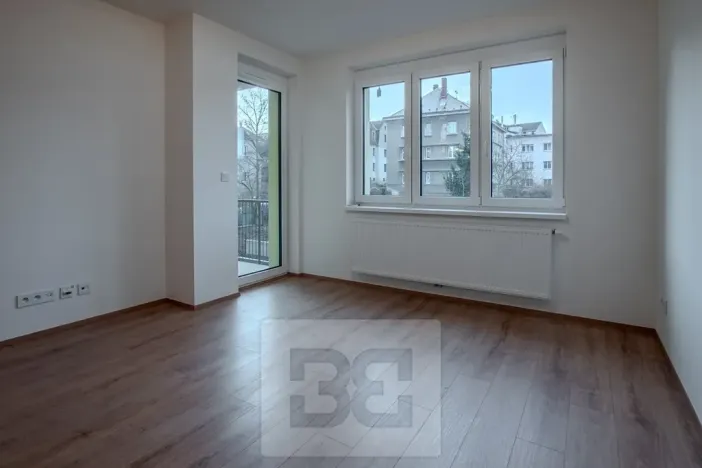 Pronájem bytu 2+kk, Liberec, Tovární, 66 m2