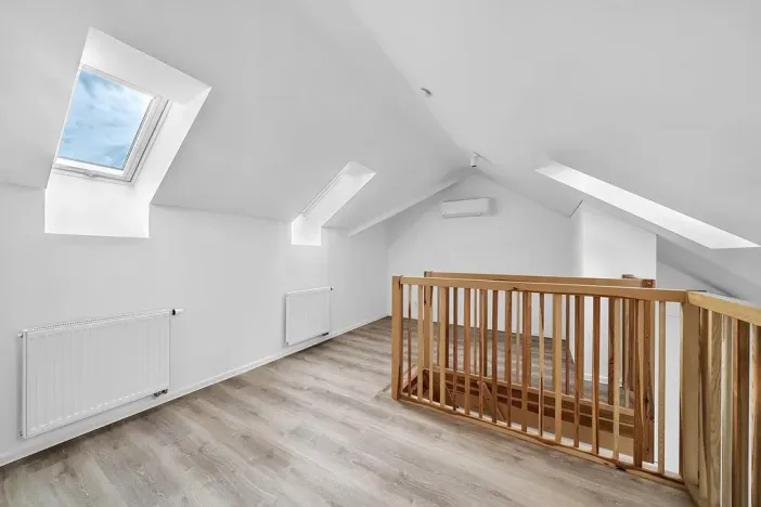 Pronájem bytu 2+1, Praha - Smíchov, Grafická, 64 m2