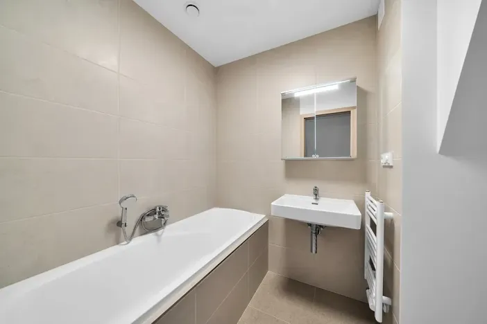 Pronájem bytu 2+1, Praha - Smíchov, Grafická, 64 m2