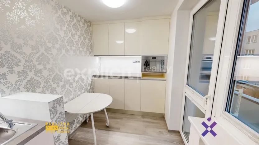 Pronájem bytu 2+1, Zlín, Mokrá II, 65 m2