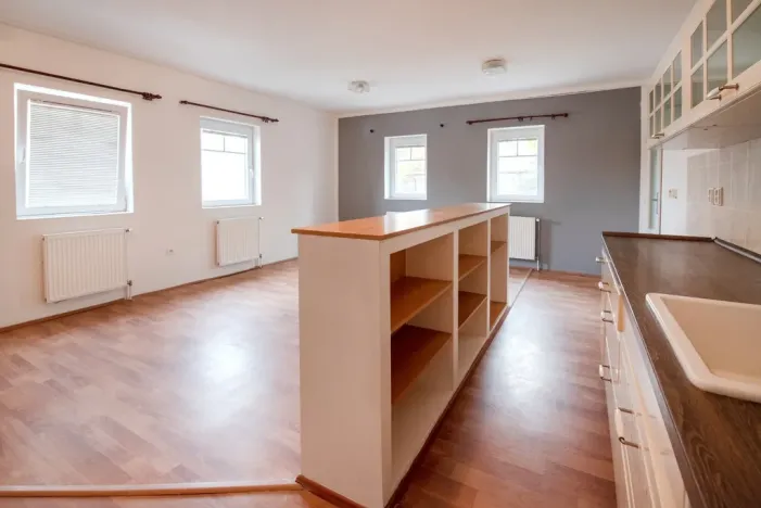 Pronájem bytu 3+kk, Brozany nad Ohří, Palackého náměstí, 65 m2