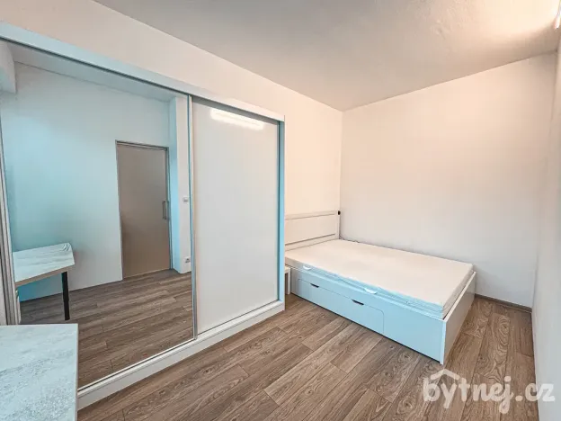 Pronájem bytu 2+kk, Brno - Zábrdovice, Francouzská, 37 m2