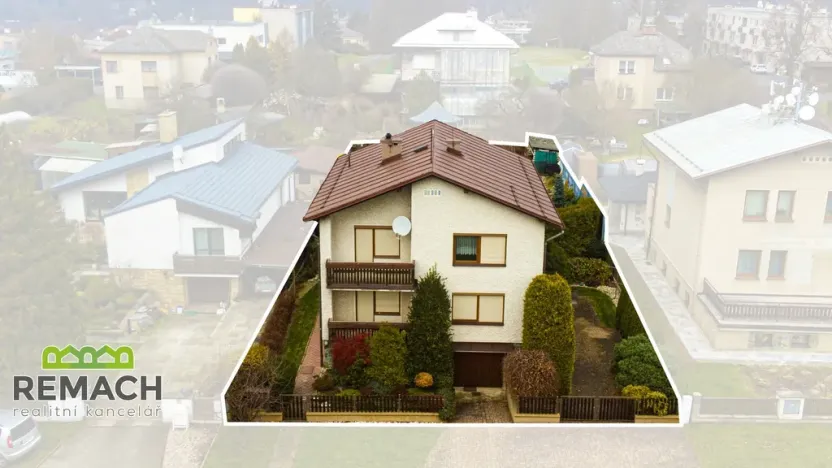 Prodej rodinného domu, Hronov, Karoliny Světlé, 250 m2