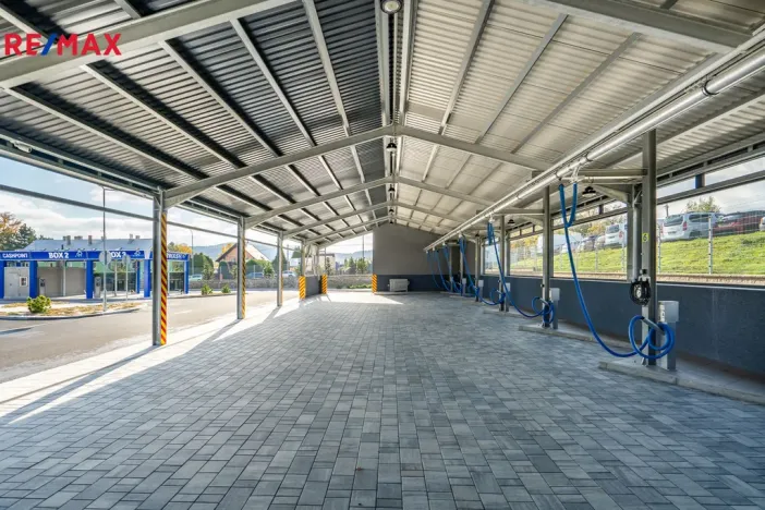 Prodej komerční nemovitosti, Karlovy Vary, 1967 m2