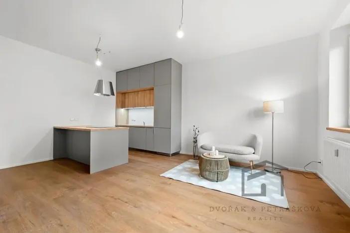 Pronájem bytu 3+kk, Praha - Libeň, Sokolovská, 64 m2