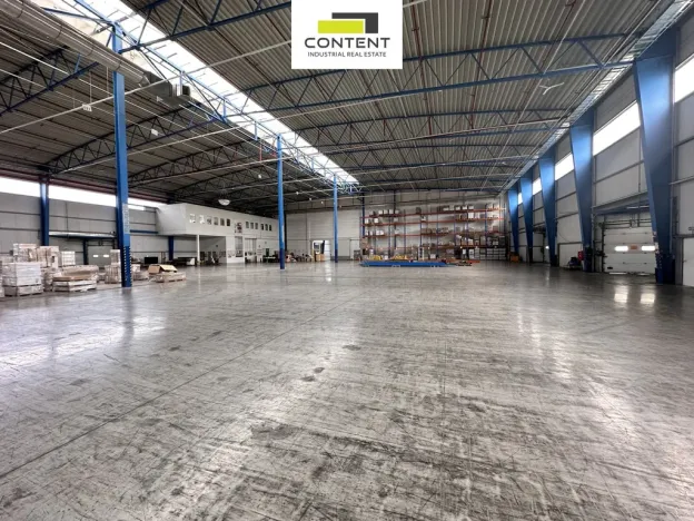 Pronájem výrobních prostor, Kněževes, Nad Kovárnou, 2333 m2