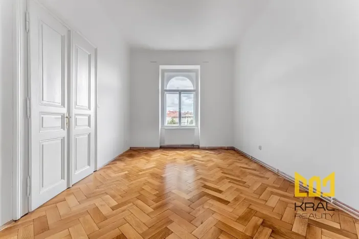 Pronájem bytu 3+1, Praha - Smíchov, Arbesovo náměstí, 113 m2